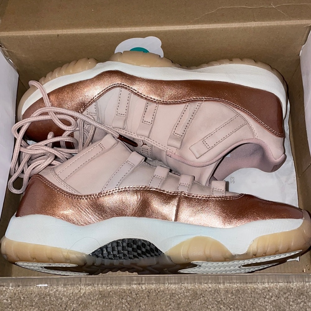 Rose Gold Jordan 11
